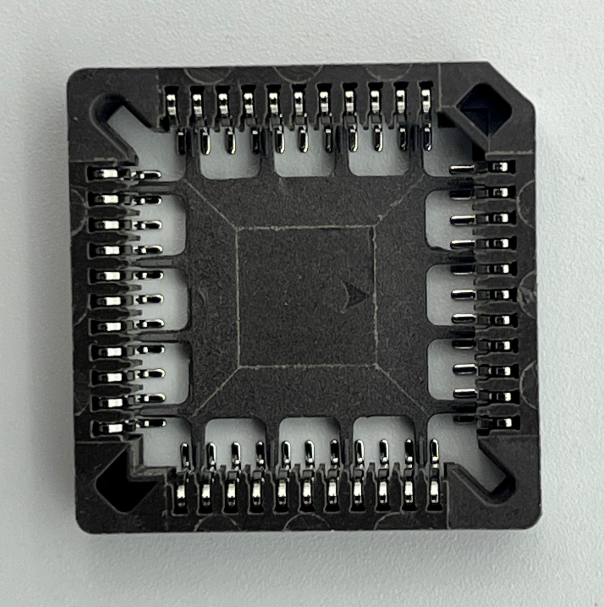 New 44 Pin Surface Mounted Socket